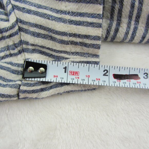 A. Calin Pinstripe Women's Shorts Size M - Picture 10 of 11